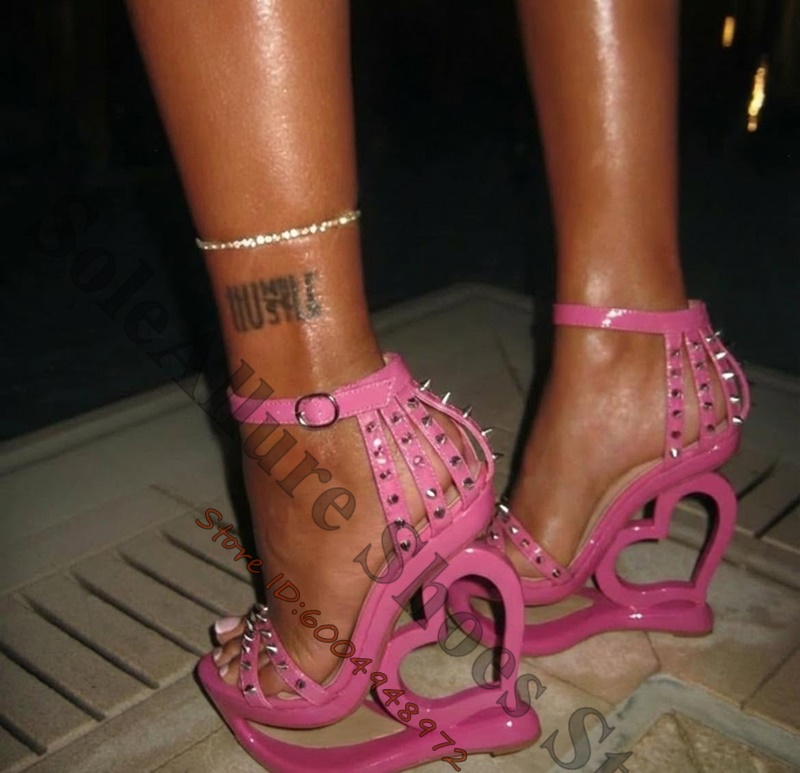 Peep Toe Heels - Sandales compensées rose vif à clous